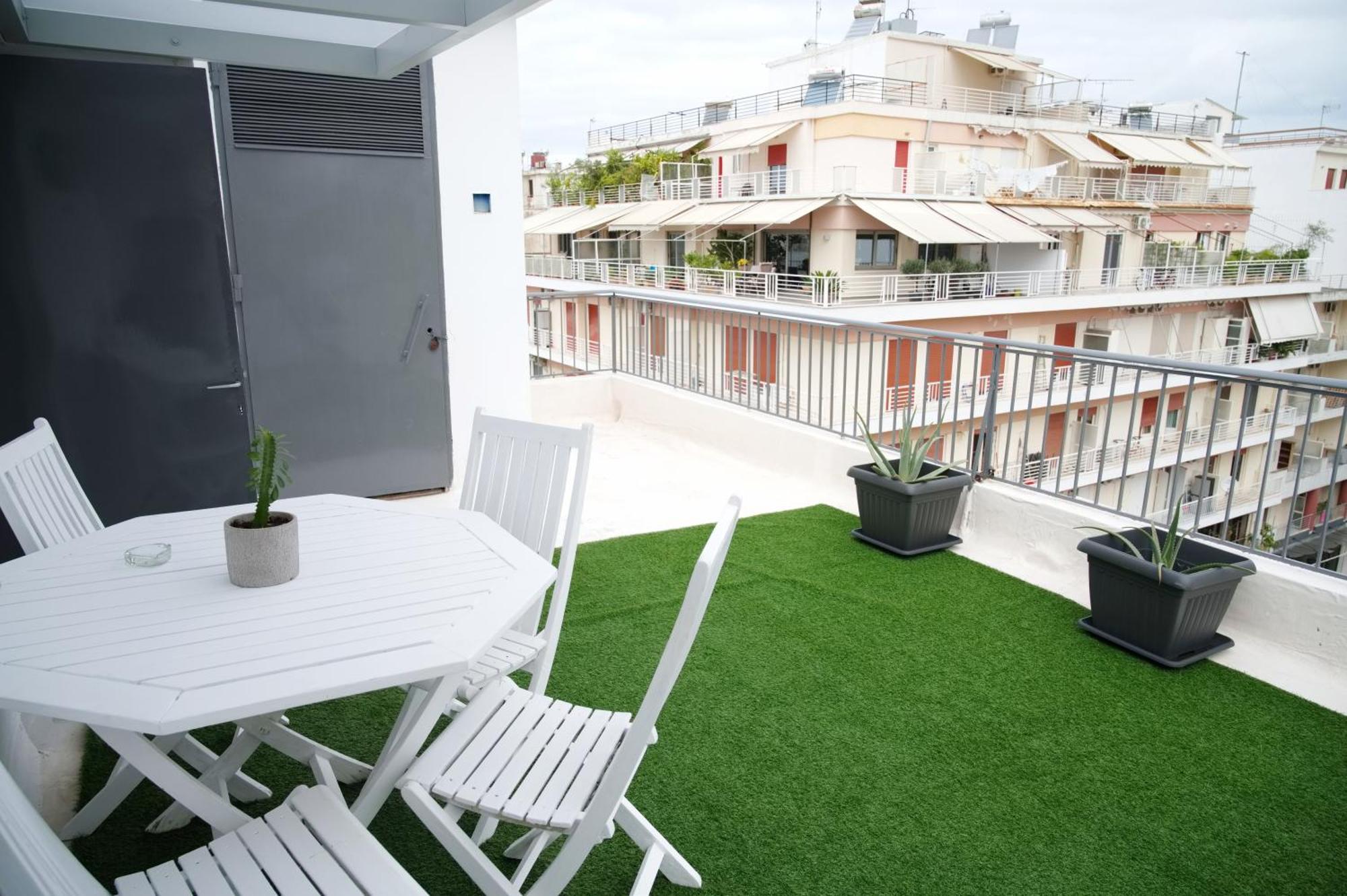 Central Aesthetic Studio With Panoramic Views Patras Exterior photo